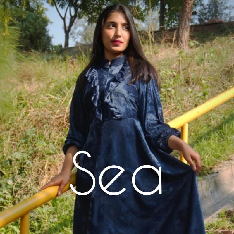 Sea - Premium Grey Velvet